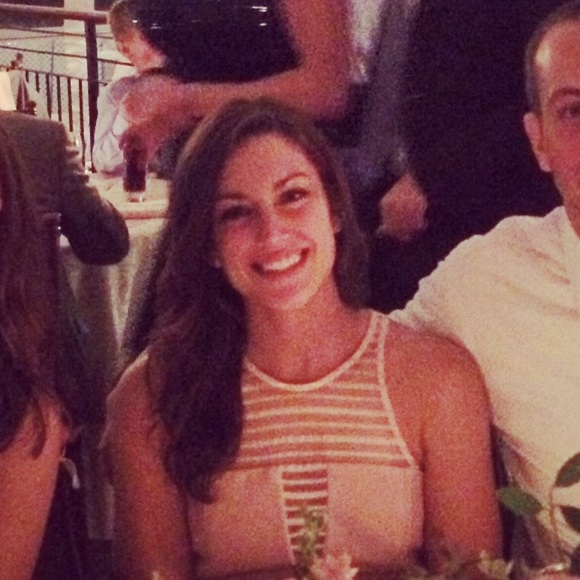 Profile Picture of Jenna Caserta (@jcaserta) on Poshmark