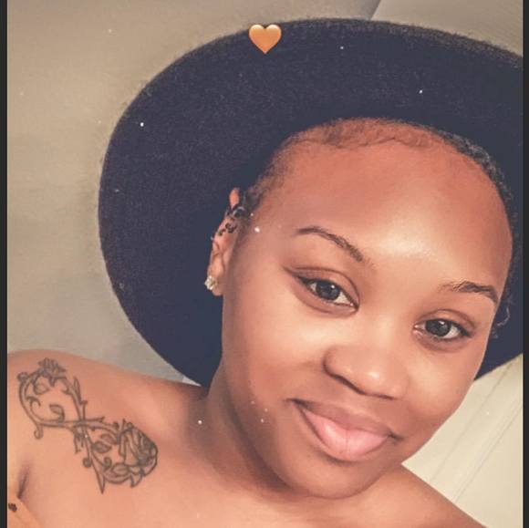 Profile Picture of Chasitee Thompson (@chasiteet) on Poshmark