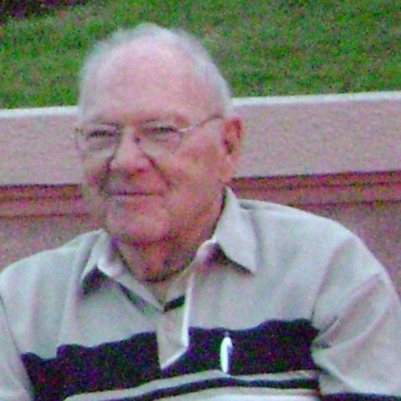 Profile Picture of Paul George (@paulbgeorge) on Poshmark