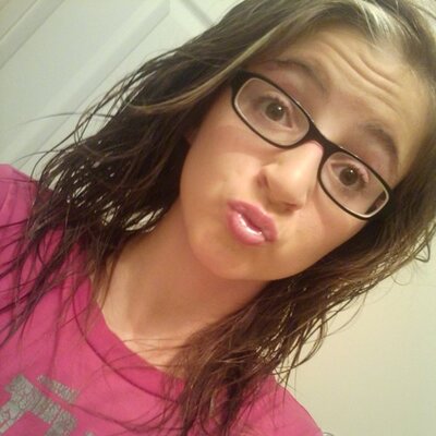 Profile Picture of Mandy Barron (@MandyNicoleB13) on Twitter