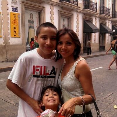 Profile Picture of Ely Quintal (@ellieq79) on Twitter