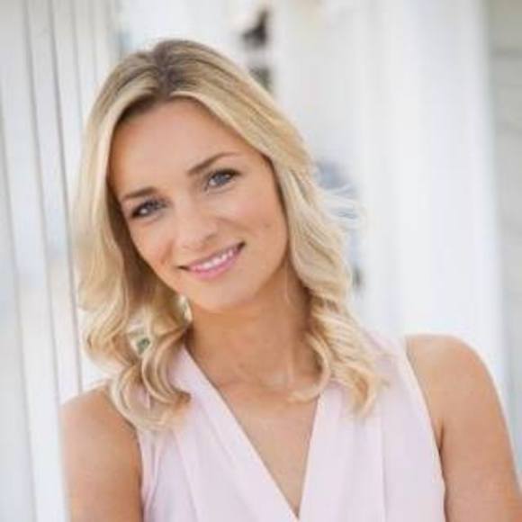 Profile Picture of Irina Remerge (@irishka007) on Poshmark