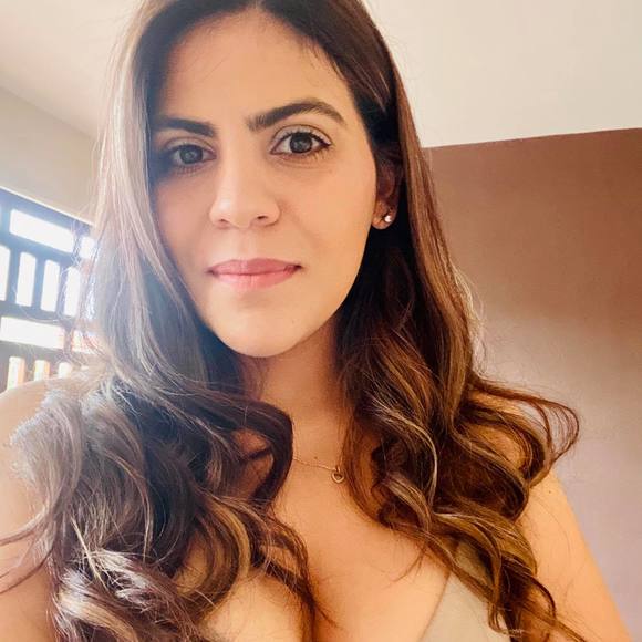 Profile Picture of Veronica Cuellar (@verocuellar) on Poshmark