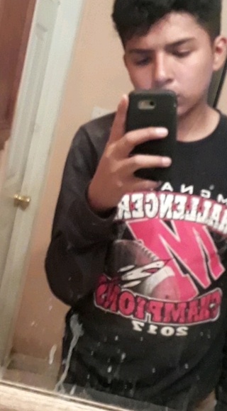 Profile Picture of Julian Acevedo (@julianace01) on Poshmark