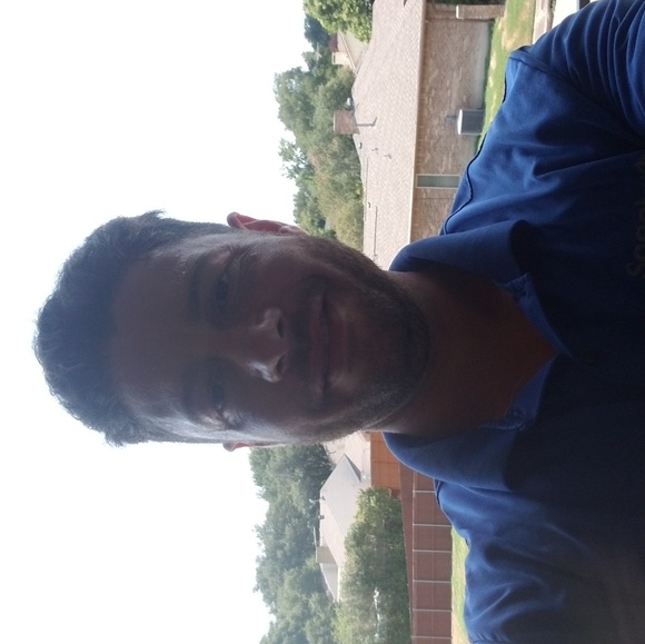 Profile Picture of Reza Karami (@21263) on Poshmark