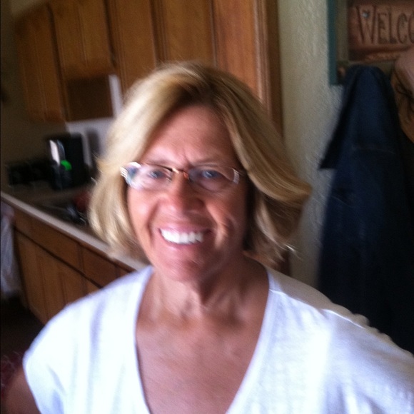 Profile Picture of Barbara Haley (@annettehaley) on Poshmark