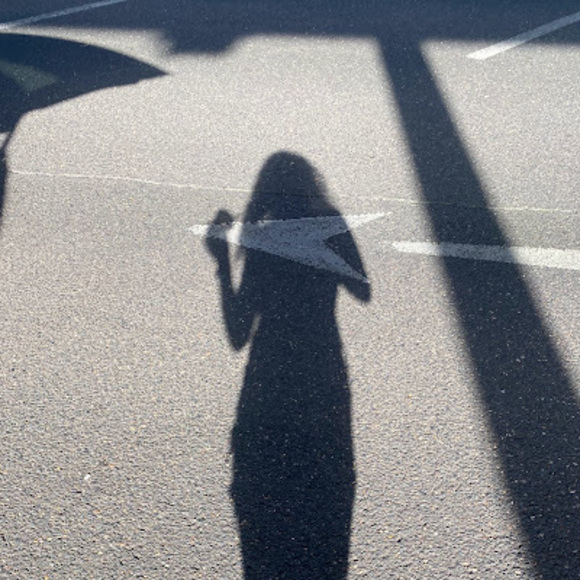 Profile Picture of Nevaeh Binaco (@nevaehbinaco) on Poshmark