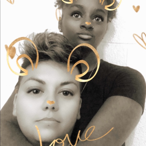 Profile Picture of Rocio Mireles (@rociomireles) on Poshmark