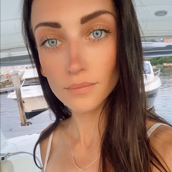 Profile Picture of Alex Walsh (@alexblueeyes) on Poshmark
