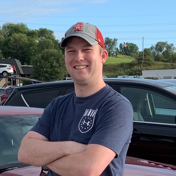 Profile Picture of Alexander Brown (@yard_dog) on Poshmark