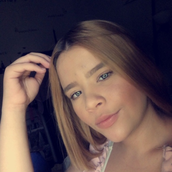 Profile Picture of Bianca Vargas (@biancavargas03) on Poshmark