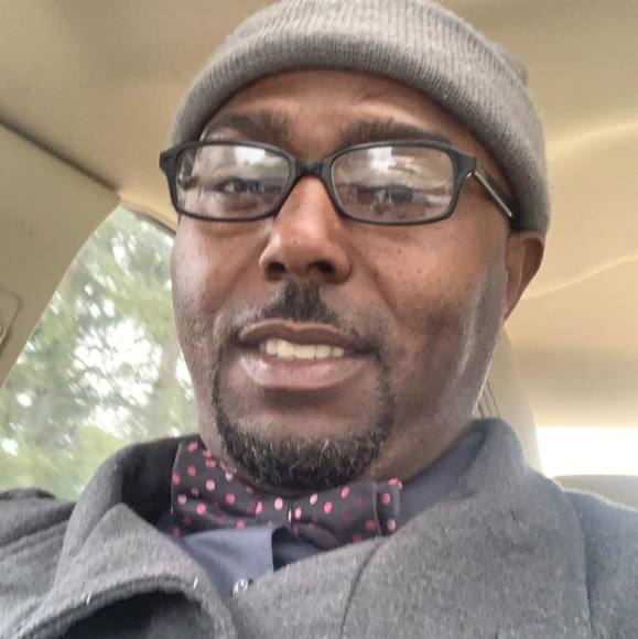 Profile Picture of Randall Graves (@randallgraves) on Poshmark