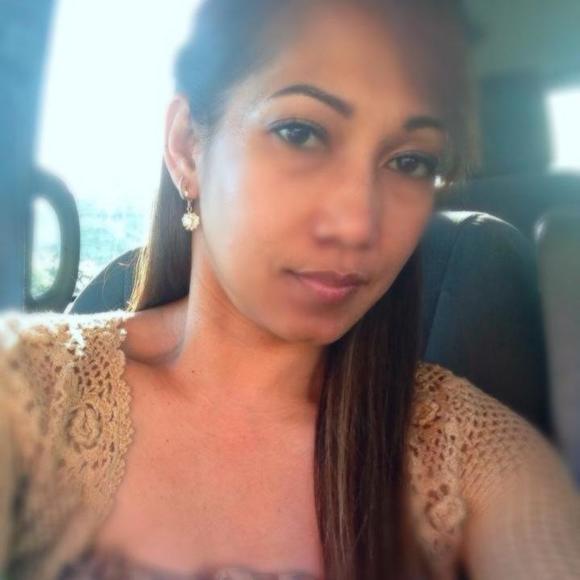 Profile Picture of Edna Camicia (@edeneden) on Poshmark