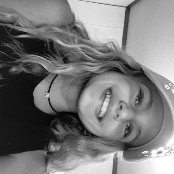 Meredith Maier - Poshmark Profile Picture of Meredith Maier (@meredithmaier) on Poshmark