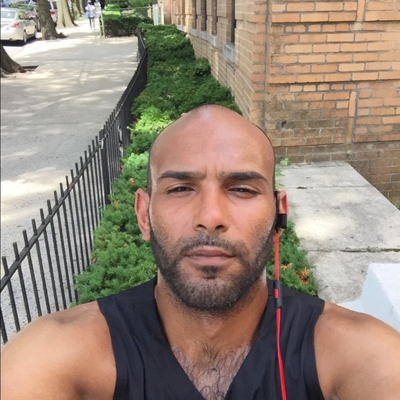 Profile Picture of Francisco Ledesma (@floyd710) on Poshmark