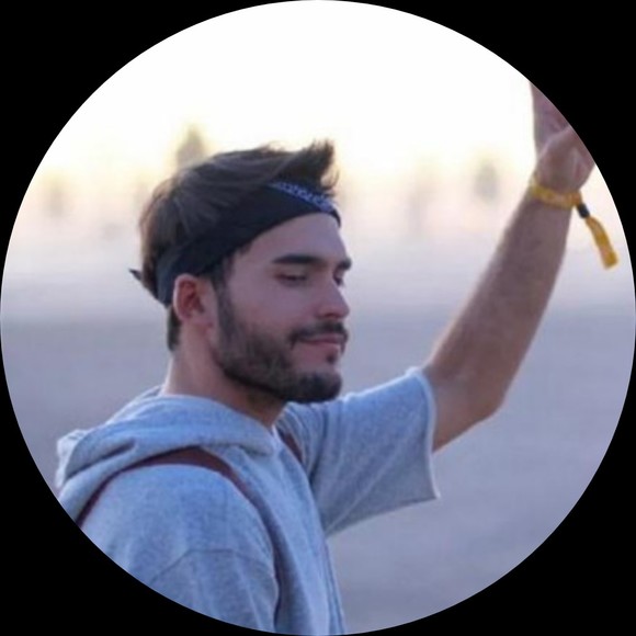 Profile Picture of Eric Huffman (@eric7784) on Poshmark