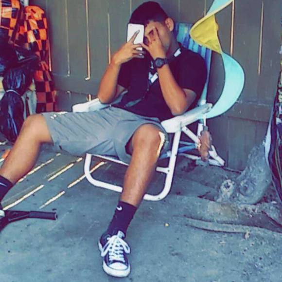 Profile Picture of Abacu Vazquez (@vabacu) on Poshmark