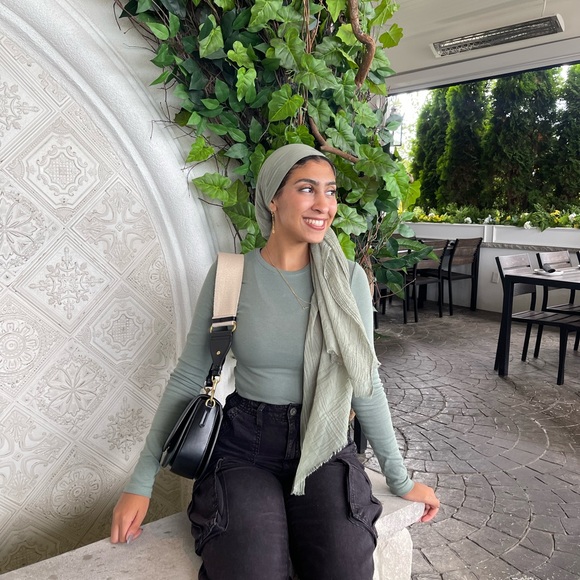 Profile Picture of Hana Abdel-megeed (@hanamegeed) on Poshmark