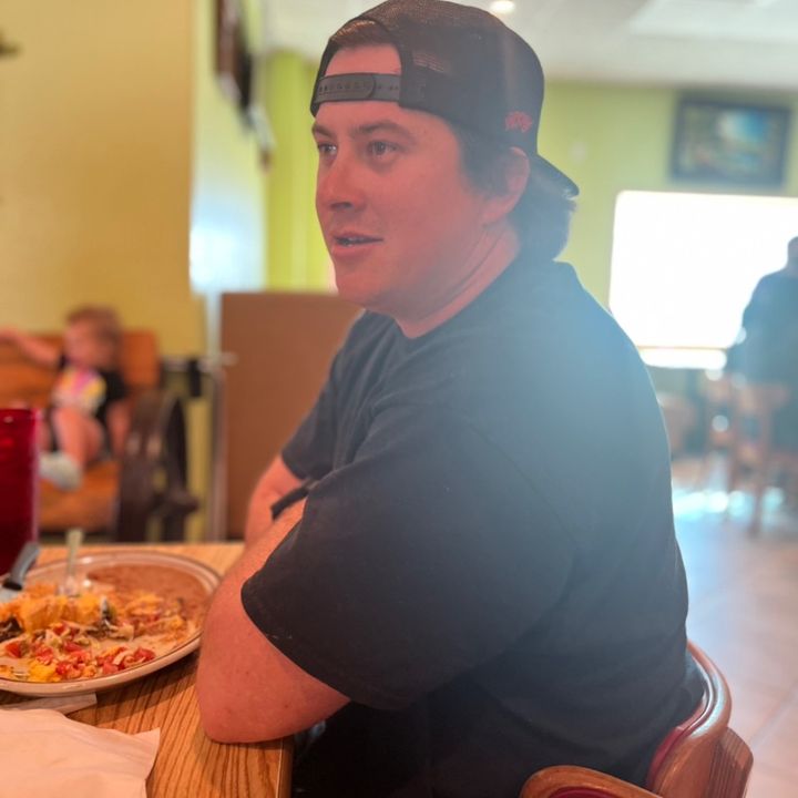 Profile Picture of Andrew Hull (@andrewhull) on Tiktok