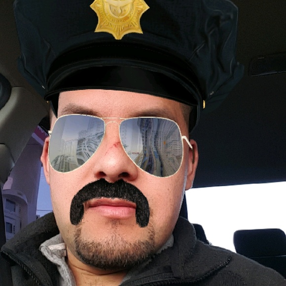 Profile Picture of Lucia Guardado (@luciaguardado) on Poshmark