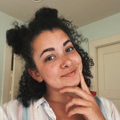 Profile Picture of Isabel (@IsabelBeard4) on Twitter