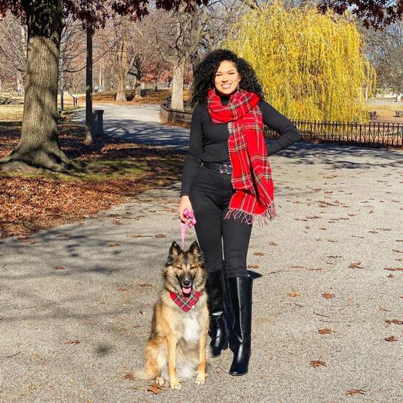 Profile Picture of Cheyenne Hauert (@cheyenne_berlyn) on Poshmark