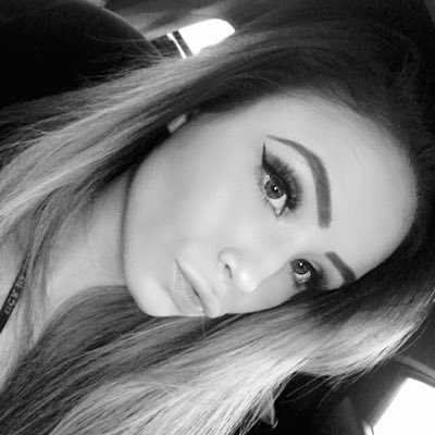 Profile Picture of Whitney Heath (@whitneyyyyx3) on Twitter