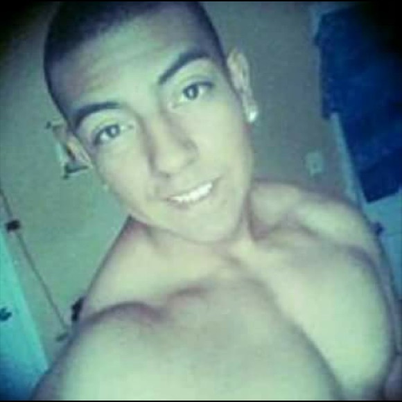 Profile Picture of Aaron Galaviz (@aaronrocks) on Poshmark