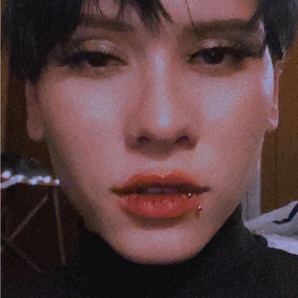 Profile Picture of Kammeron Horton (@kam31901) on Poshmark