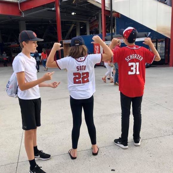 Profile Picture of Kate Knapp (@ecukate) on Poshmark