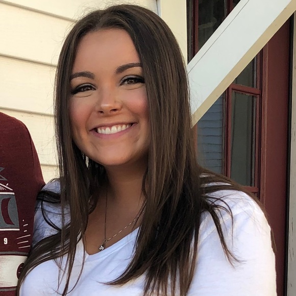 Brittany Marcks - Poshmark Profile Picture of Brittany Marcks (@brittanym819) on Poshmark