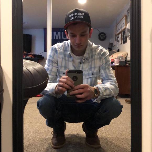 Profile Picture of Ray Mace (@paverboy01) on Poshmark