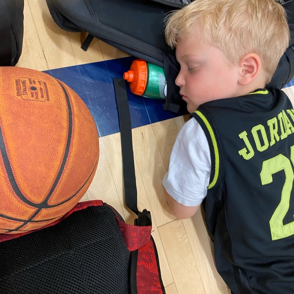 Profile Picture of Tiffany Michalkiewicz (@michalkiewiczt) on Poshmark