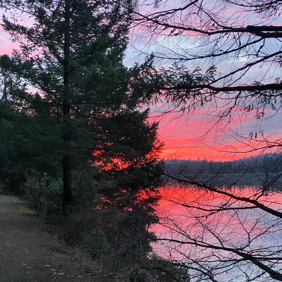 Profile Picture of Jacob Seaman (@jacobseaman) on Poshmark