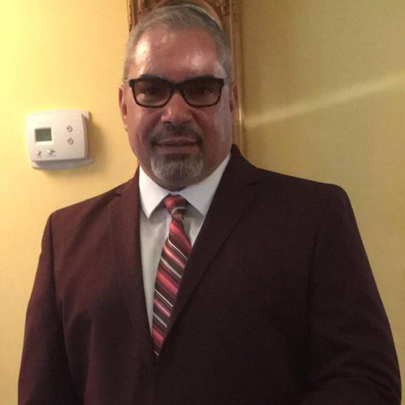 Profile Picture of Robert Correa (@rumbero) on Poshmark