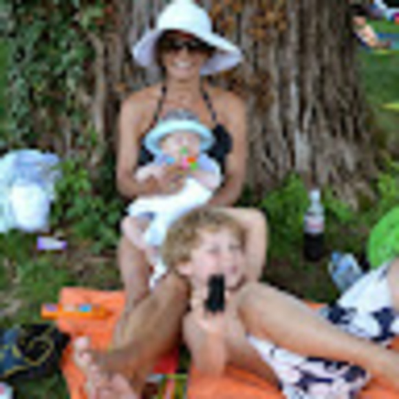 Profile Picture of Renate Deckner (@renatedeckner) on Poshmark