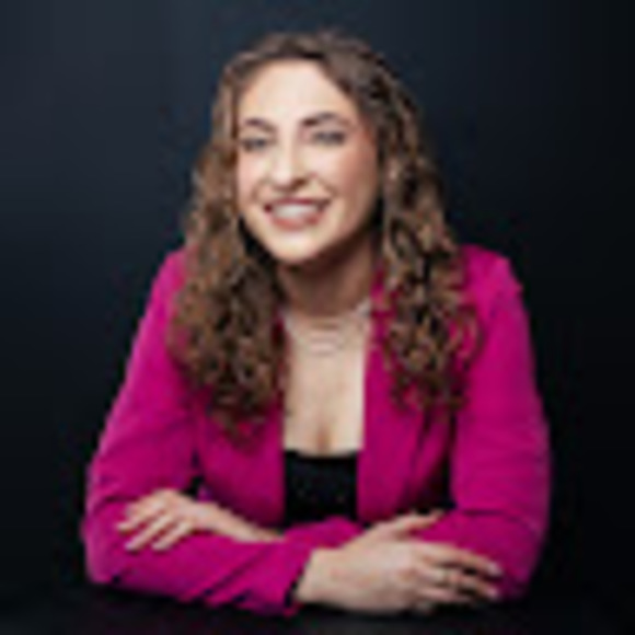Profile Picture of Jill Lissner (@jnl347) on Poshmark