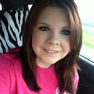 Profile Picture of Nichole Arnold (@nicholex22) on Twitter