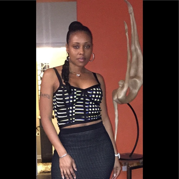 Profile Picture of Aleshia Mcmath (@aleshia1977) on Poshmark