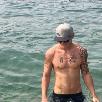 Profile Picture of tatbryant (@tatbryant) on Tiktok