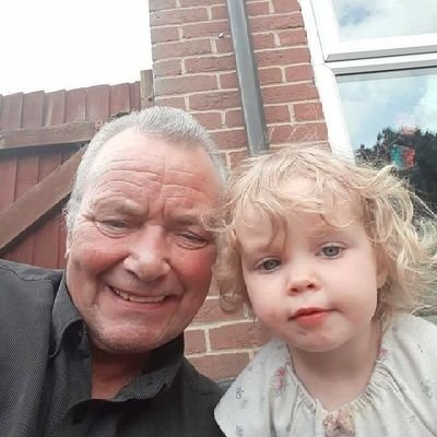 Profile Picture of Robin Coates (@CoatesRobin) on Twitter