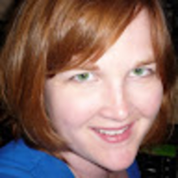 Profile Picture of Carrie Campbell (@carriecamp77) on Poshmark