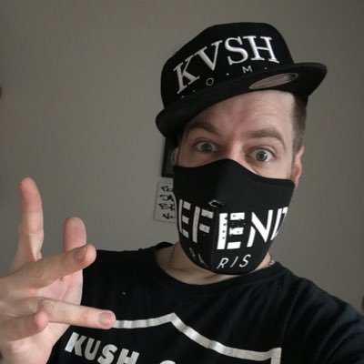 Profile Picture of Nip$ (@NipsNipsy) on Twitter