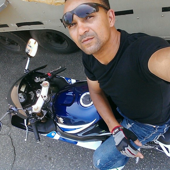 Profile Picture of Evandro Freire (@efreire923) on Poshmark