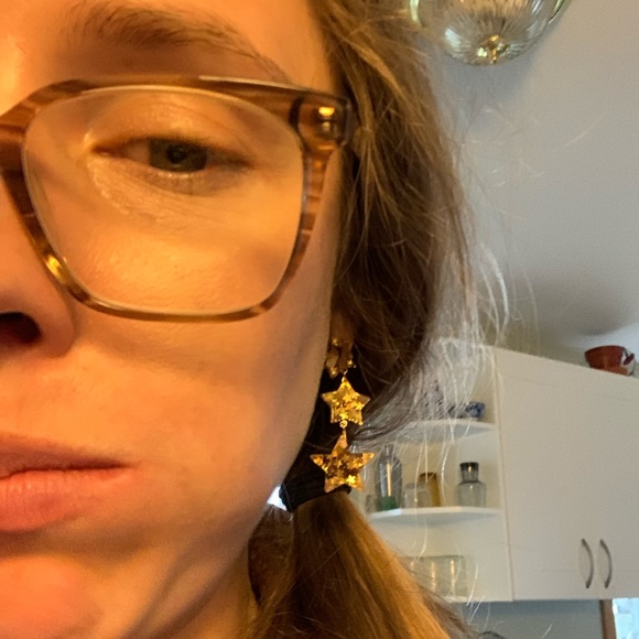 Profile Picture of Emily Spracklin (@swanronson462) on Poshmark