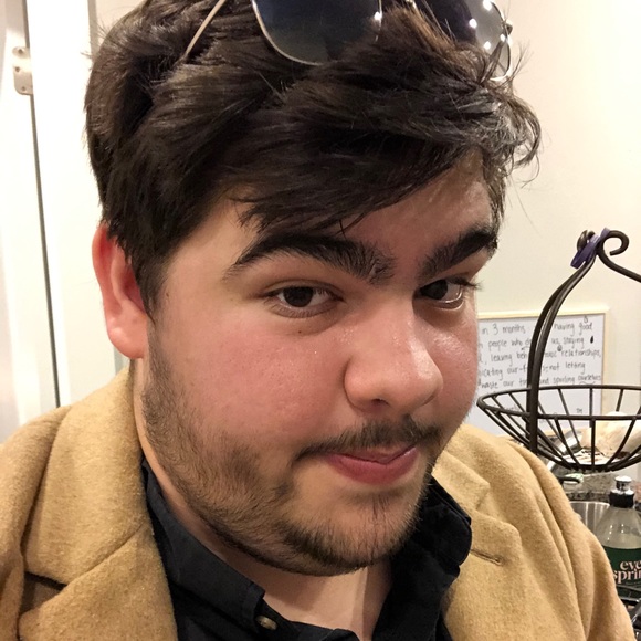 Profile Picture of Corey Boland (@coboland) on Poshmark