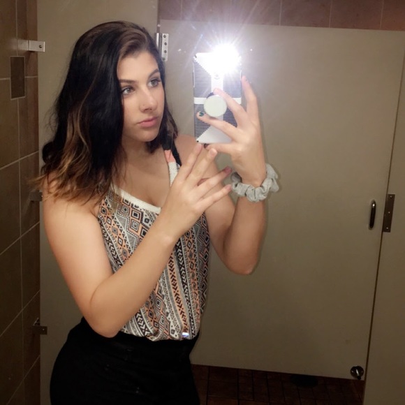 Profile Picture of Kayla Pinnow (@kppinnow) on Poshmark