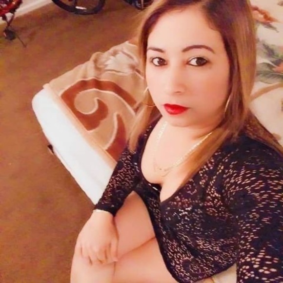 Profile Picture of Mari Ayala (@marisolara0808) on Poshmark