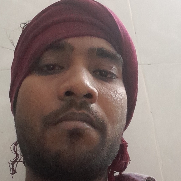 Profile Picture of Alok Kumar (@alokk14519) on Poshmark