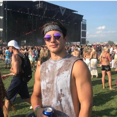 Profile Picture of Daniel Kimball (@dani_kim27) on Twitter